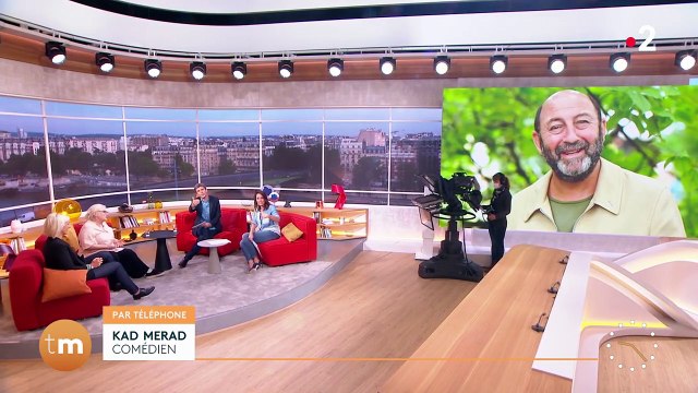 Thomas Sotto et Julia Vignali interrogent Kad Merad, au téléphone dans Télématin .