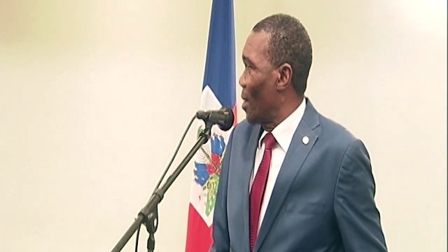 Prezidan sena repiblik la Joseph Lambert Salye solidarite popilasyon an fas ak viktim tranbleman tè