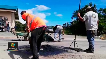 tn7-Cansados-de-promesas-sin-cumplir,-vecinos-de-Monteverde-arreglan-las-calles-con-sus-manos--010921