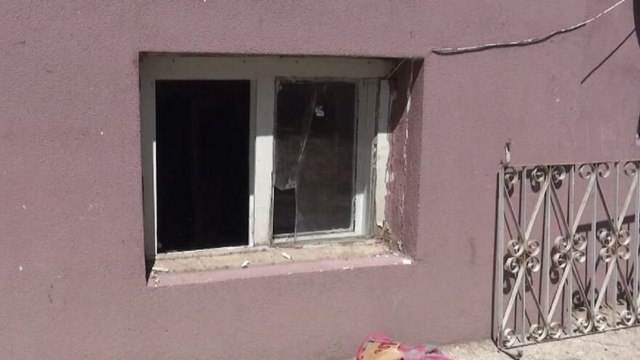 Coronaya yakalanan kadını, pencereden evine girerek çıkardılar