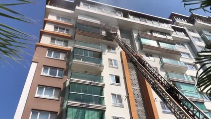 Son dakika haber: Apartman dairesinde çıkan yangın söndürüldü