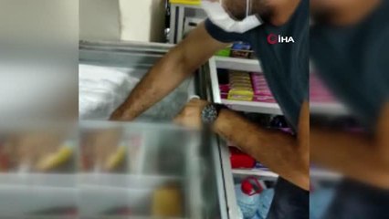 Dondurma dolabından 95 şişe sahte alkol çıktı