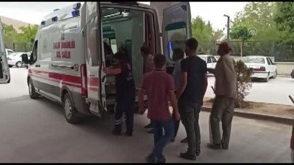 Traktörün römorku devrildi: 7 yaralı