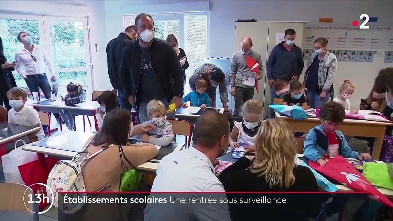 Rentrée scolaire : des enfants de CP de retour en classe, mais avec le masque