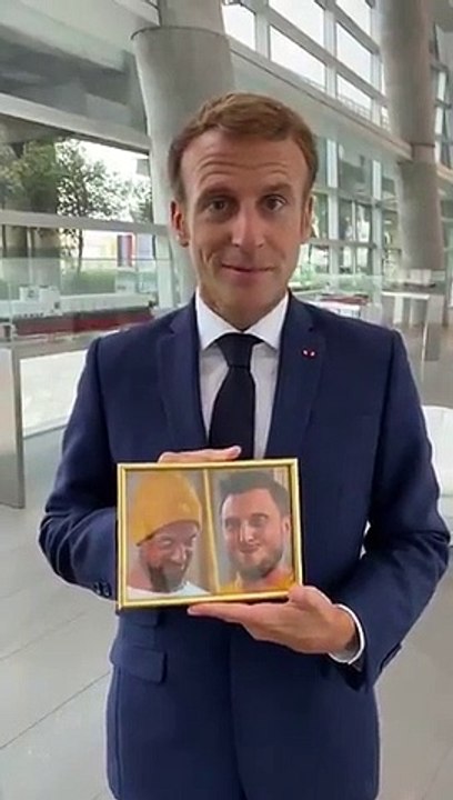 Emmanuel Macron rend homme à Samuel Paty et pré...