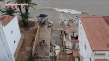 Los vecinos limpian los destrozos de la DANA en la zona de Alcanar en Tarragona