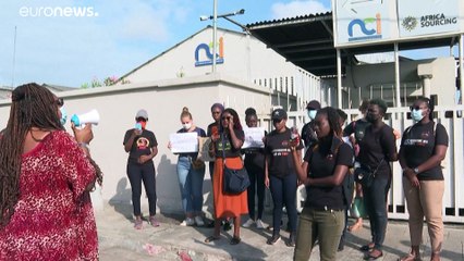 شاهد: اعتصامٌ نسائي في ساحل العاج ضد مقدم برامج تلفزيوني لـ"تبريره الاغتصاب"