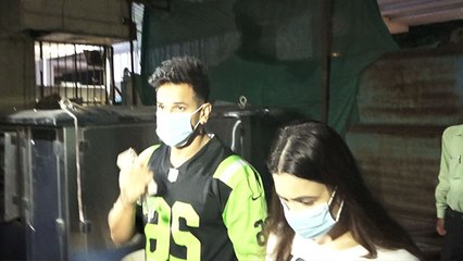 Sidharth Shukla Death: Sidharth की मां से मिलने उनके घर पहुंचे Prince Narula |FilmiBeat