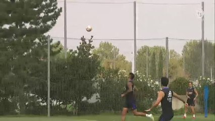 Nacho y Mendy siguen con su recuperación y trabajan en el césped en solitario