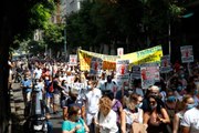 Son Dakika | Yunanistan'da sağlık çalışanları hükümet karşıtı protesto düzenledi
