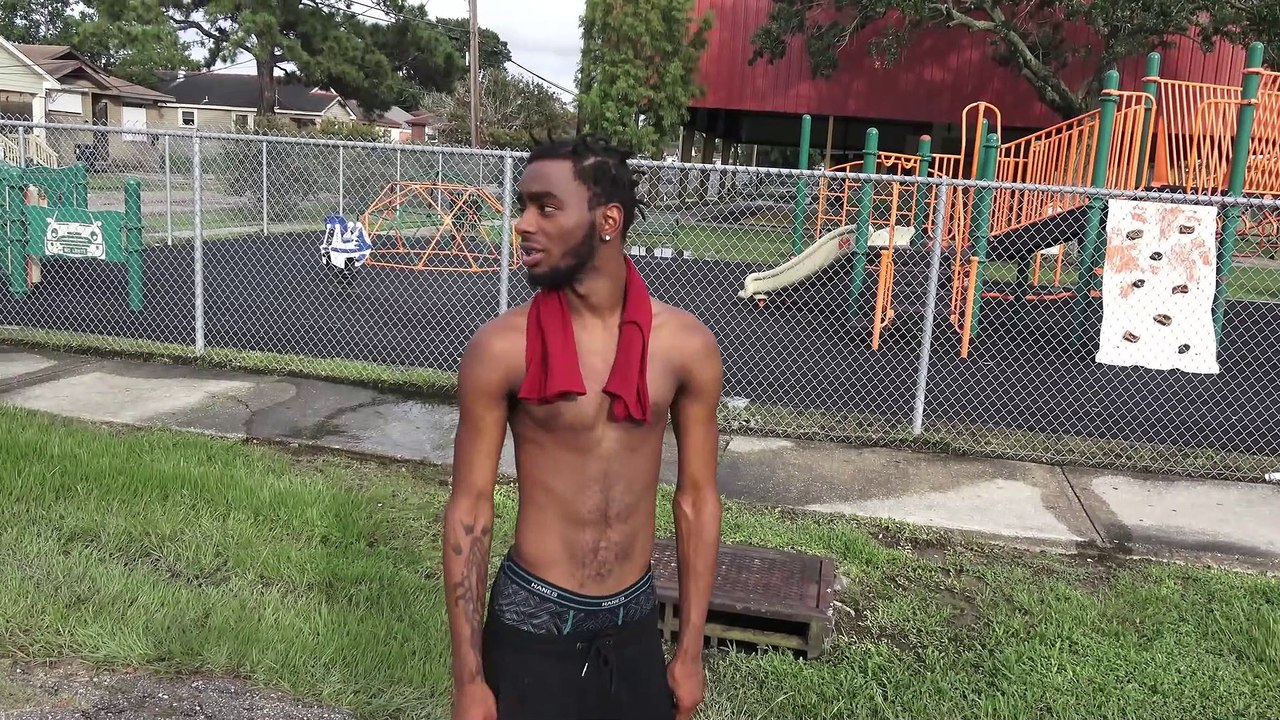 NEW ORLEANS HOLLYGROVE HOOD {LIL WAYNE'S HOOD} / STREET INTERVIEW