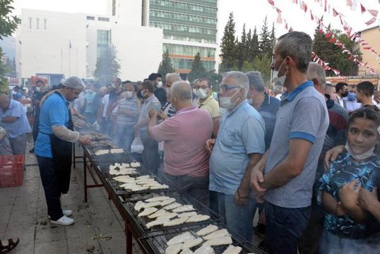 DENİZE KIYISI OLMAYAN KAHRAMANMARAŞ'TA 'BALIK FESTİVALİ' DÜZENLEDİ
