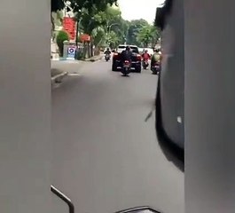 Ils prennent en chasse un conducteur ivre qui a percuté une voiture