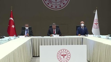 Koca: "Hastaneye yatan vatandaşlarımızın yaklaşık yüzde 90'ı tam aşılı olmayan kişilerdir.