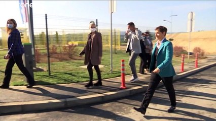 A szerb miniszterelnök nem akarja az egészségügyisek kötelező beoltását