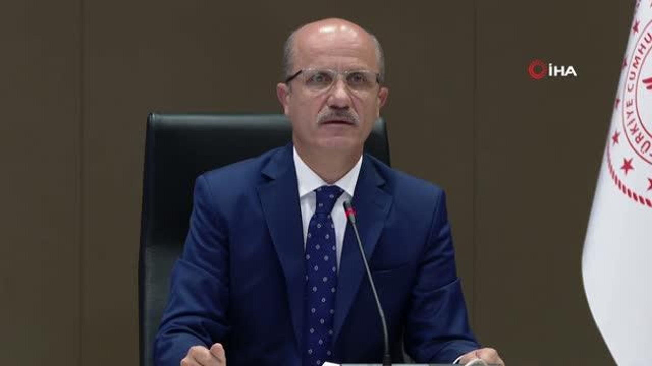 Son dakika haber! YÖK Başkanı Erol Özvar: "Yükseköğretim Kurulu ve üniversiteler olarak eğitim ve öğretim faaliyetlerini yüz yüze sürdürme kararını almış olduk"