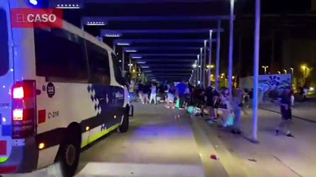 Globo con óxido de nitrógeno, la nueva moda en los botellones de Barcelona II