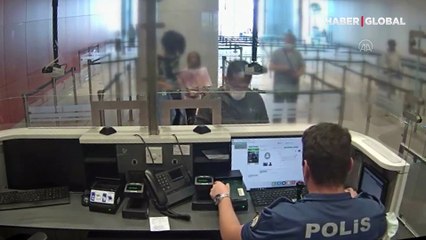 İsveç'ten gelen FETÖ firarisi İstanbul Havalimanı'nda yakalandı