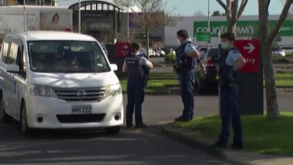 뉴질랜드 슈퍼마켓서 IS 영향 흉기 테러...6명 다쳐 / YTN