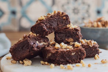 Brownie de chocolate y nueces - Cocina Fácil