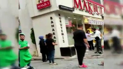 Kasımpaşa'da sara krizi geçiren sürücüsü otobüs durağına daldı: 1 kişi hayatını kaybetti