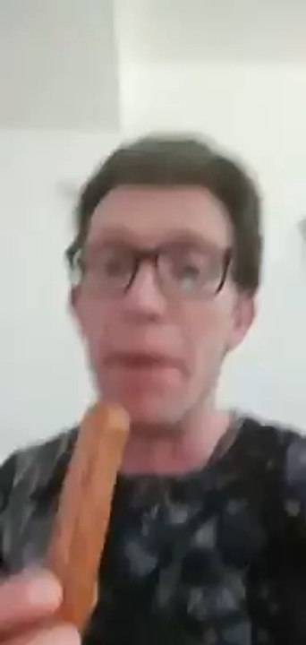 Concours du plus gros mangeur de fricadelles : le champion en titre laisse un message aux challengers de l'édition 2021