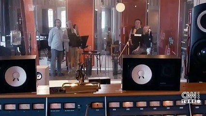 Efsanevi grup Abba geri dönüyor