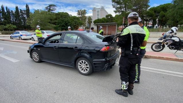 Modifiyeli araç uygulamasında 247 araç trafikten men edildi