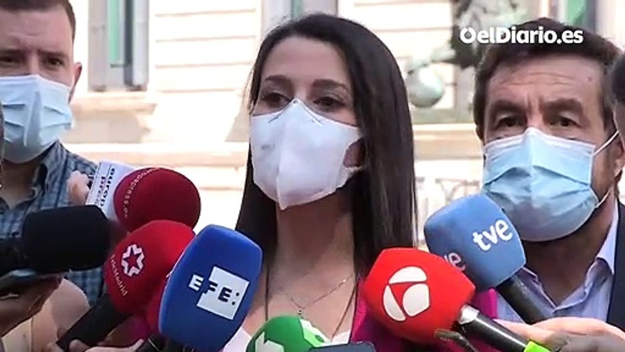 Arrimadas: "Que Podemos y los separatistas no sueñen que lo del rey emérito va a afectar a Felipe VI"