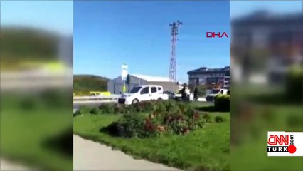 Araç kurşun yağmuruna tutuldu