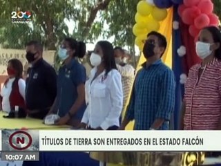 Entérate | 256 títulos de tierra urbana  fueron entregados en la comunidad Antiguo Puerto en Falcón