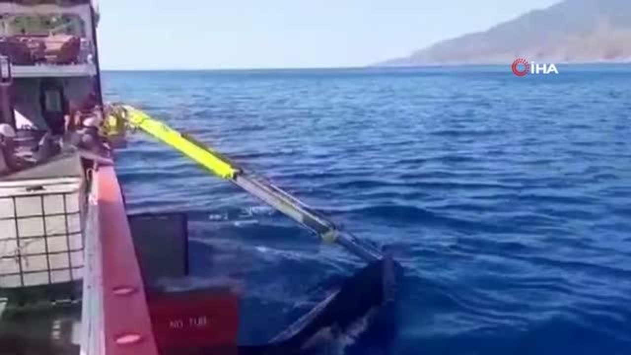 'Nene Hatun' Akdeniz'de temizlik çalışmalarına başladı