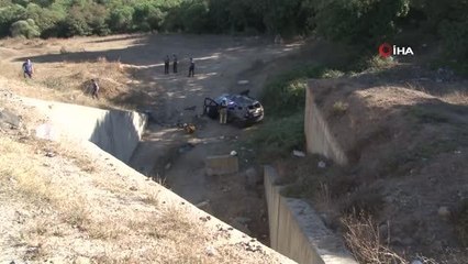 Eyüpsultan'da otomobil yaklaşık 50 metreden şarampole uçtu: 1 ölü