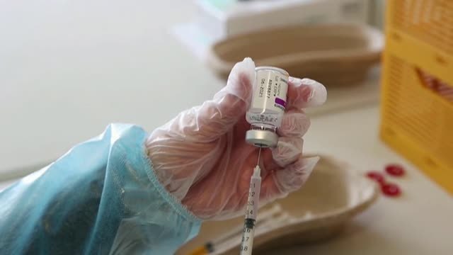 La Comisión Europea y AstraZeneca ponen fin a su batalla judicial y llegan a un acuerdo sobre las vacunas