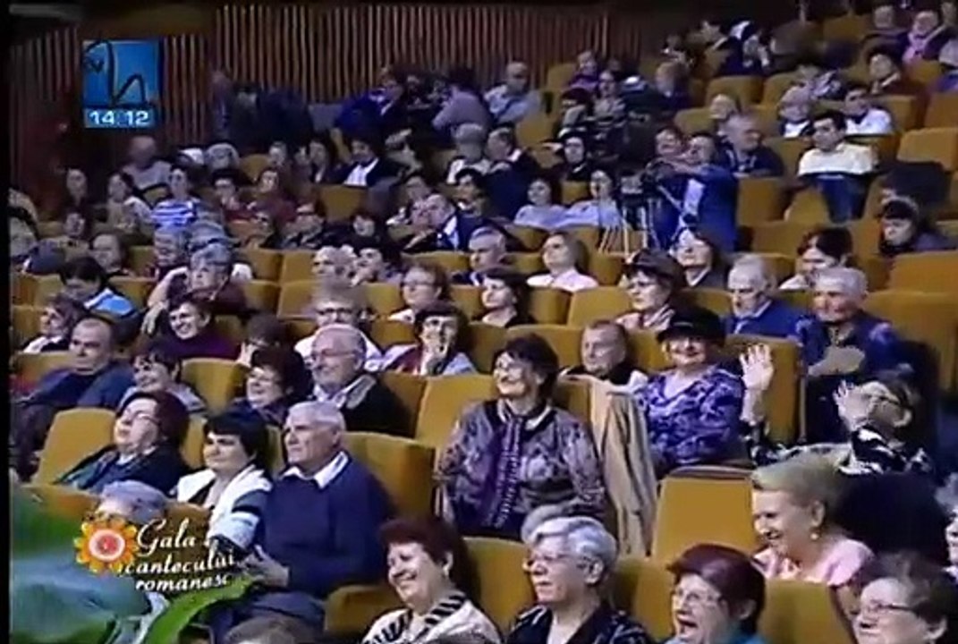 Elena Platica - M-asezai la malul marii