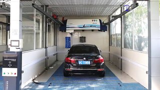Snow foam blasting machine is amazingly capable of blowing away dirt   automatic car wash technology