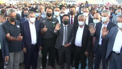 Video herunterladen: AFYONKARAHİSAR - Dünya Motokros Şampiyonası'nın açılış seremonisi yapıldı