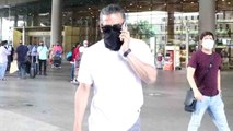 Suniel Shetty spotted at Airport | FilmiBeat