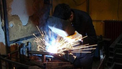 Fabrika gibi okul, yıllık cirosu 1 milyon lira! Öğrenciler bile maaş alıyor
