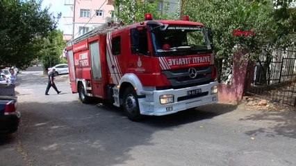 BABASININ ÖLÜM HABERİNİ SAĞLIKÇILARDAN ALDI