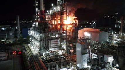 울산 화학 공장에서 불...완전 진화까지 시간 걸릴 듯 / YTN