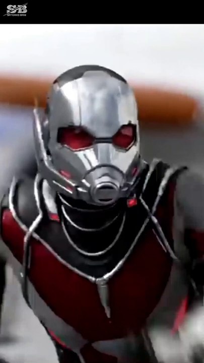 AvengersIron ManSpidermanBadmanHollywood movie fight scenes/Negative and positive face to face