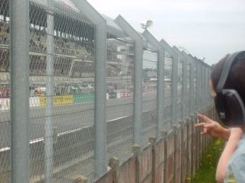 Ligne droite des stands.24H du Mans 2007
