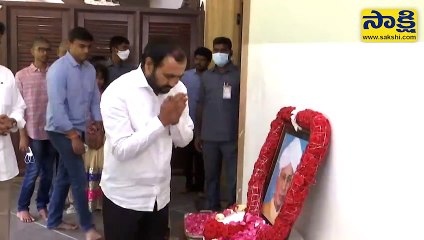 సర్వేపల్లి రాధాకృష్ణన్‌కు సీఎం జగన్‌ నివాళి