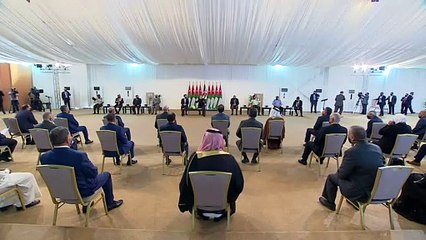 الملك يلتقي شيوخا ووجهاء وممثلين عن المجتمع المحلي في محافظة الكرك