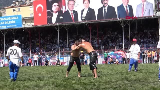 SPOR Elmalı'nın başpehlivanı İsmail Balaban oldu