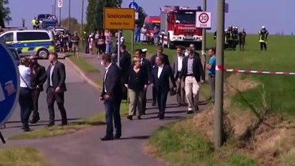 Merkel y Laschet acuden juntos a la zona de las inundaciones en Alemania