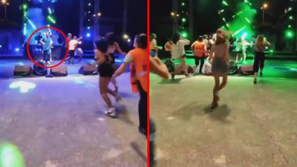 Şarkıcı Sefo'nun konserinde büyük panik! Onlarca kişi bir anda sahneye koştu