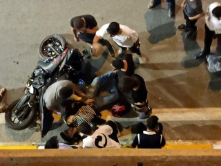 Son dakika 3. sayfa: Elazığ'da düğün konvoyunda kaza: 1 yaralı