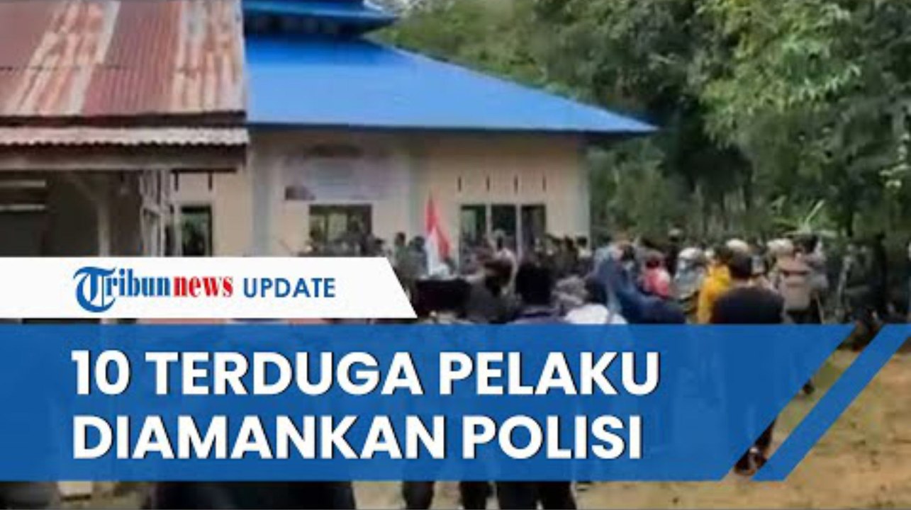 Masjid Ahmadiyah di Sintang Dirusak dan Dibakar Ratusan Orang, Polisi: Ada 10 Orang yang Diamankan